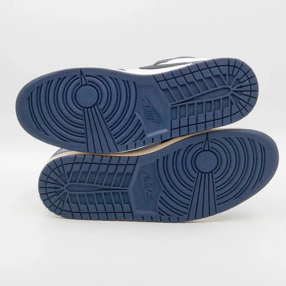 Jordan 1 High OG Midnight Navy Sz 13M DS DZ5485-401